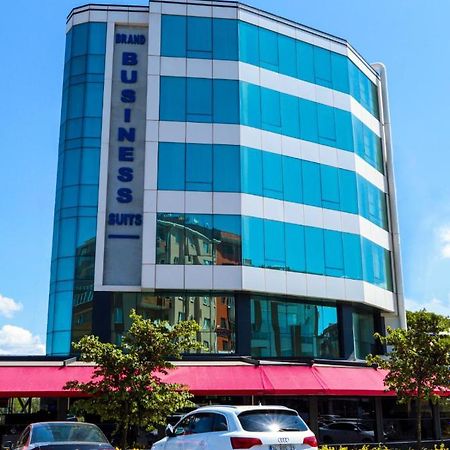 צ'ורלו Brand Business Hotel מראה חיצוני תמונה